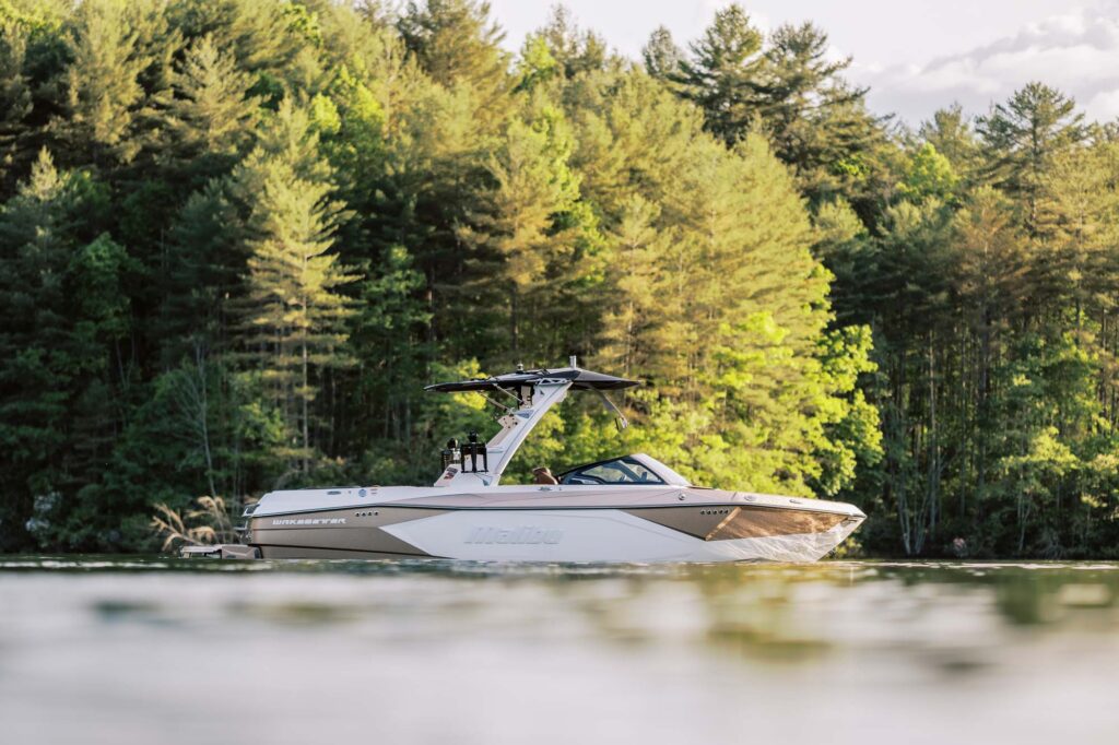Malibu-23 LSV-_DSF6957-Service-and-Sales-On-Long-Island-At-Peconic Marine-i