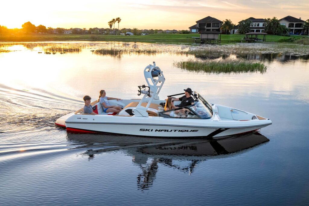Nautique-2025 Ski Nautique 200-Peconic-Marine-01