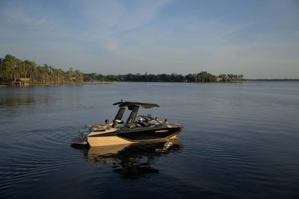 Nautique-2025 Super Air Nautique G23 Paragon-Peconic-Marine-01