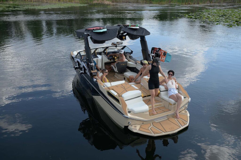 Nautique-2025 Super Air Nautique G23 Paragon-Peconic-Marine-03