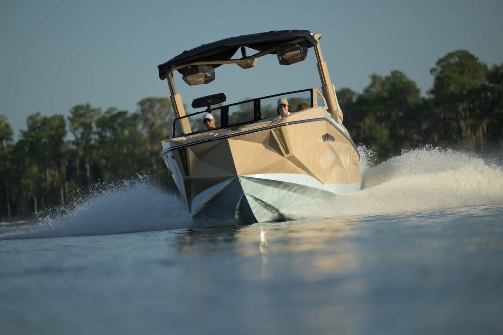 Nautique-2025 Super Air Nautique G25 Paragon-Peconic-Marine-05