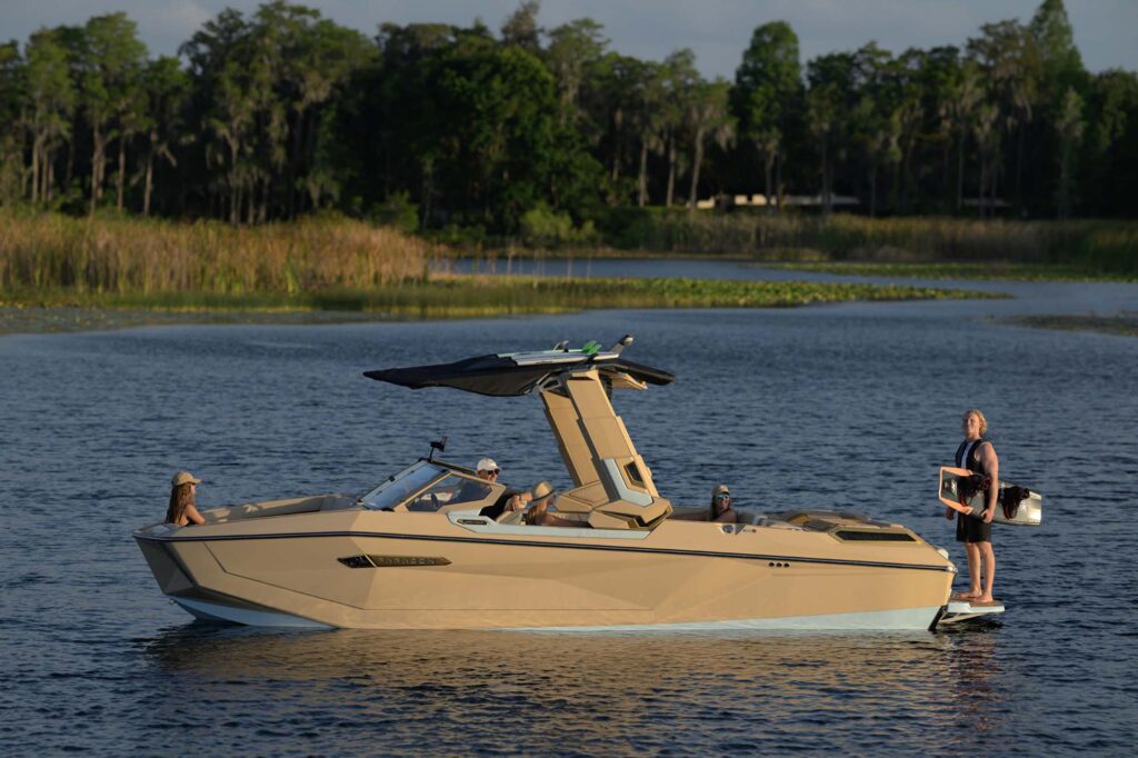 Nautique-2025 Super Air Nautique G25 Paragon-Peconic-Marine-06