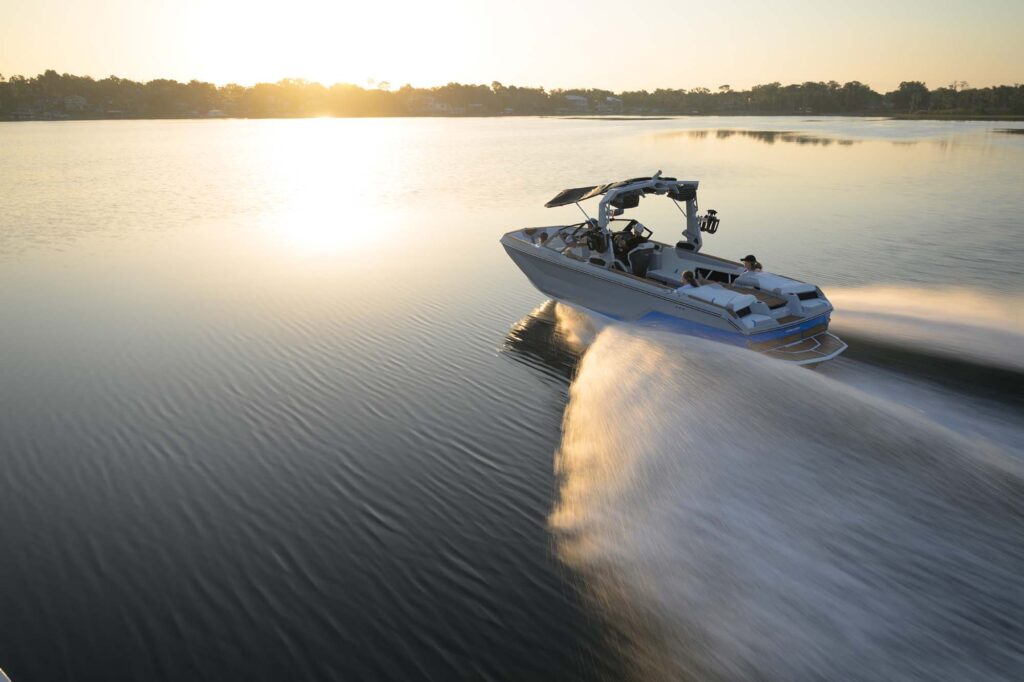 Nautique-2025 Super Air Nautique GS24-Peconic-Marine-02