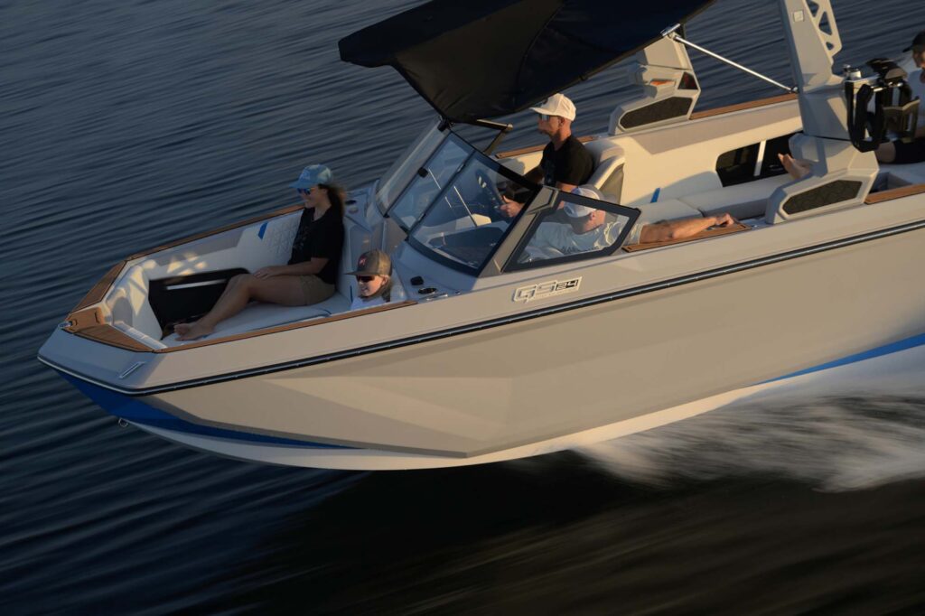 Nautique-2025 Super Air Nautique GS24-Peconic-Marine-03