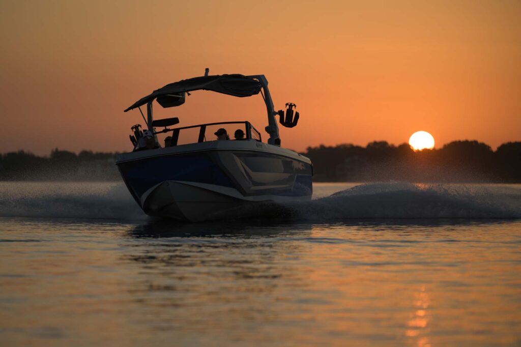 Nautique-2025 Super Air Nautique GS24-Peconic-Marine-05