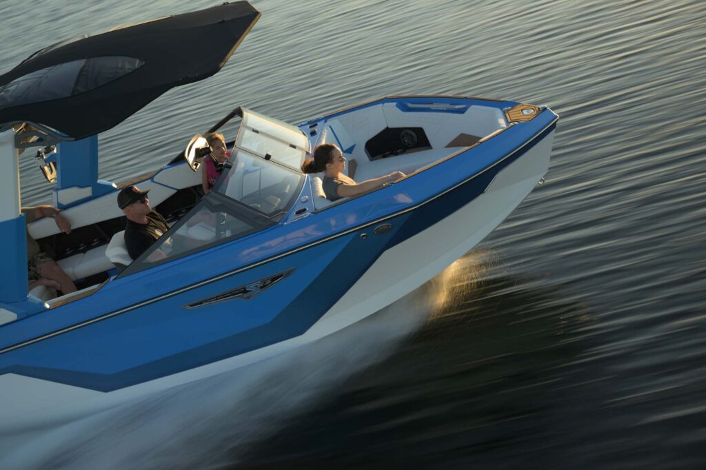 Nautique-2025 Super Air Nautique S23-Peconic-Marine-05