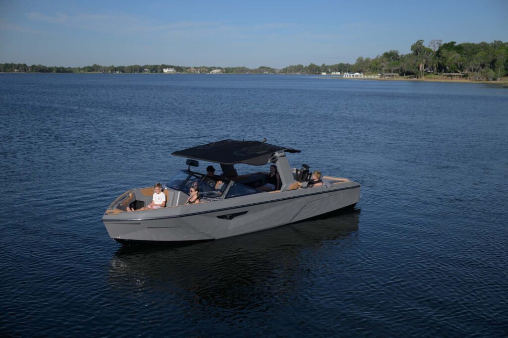 Nautique-2025 Super Air Nautique S25-Peconic-Marine-05