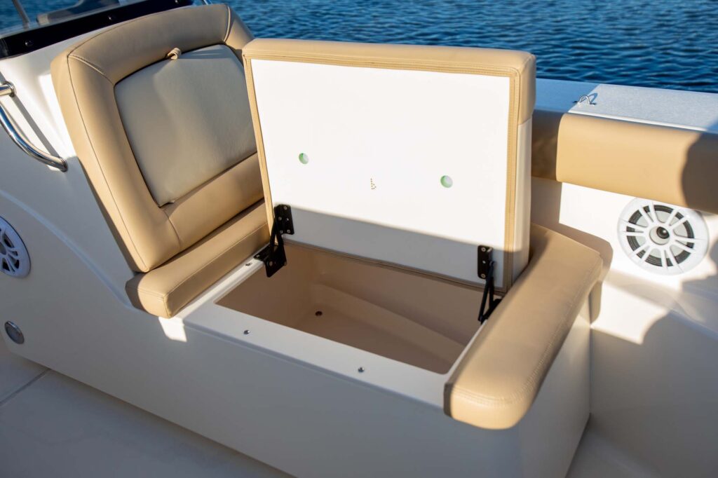 Scout-195 Sport Dorado-Peconic-Marine-04
