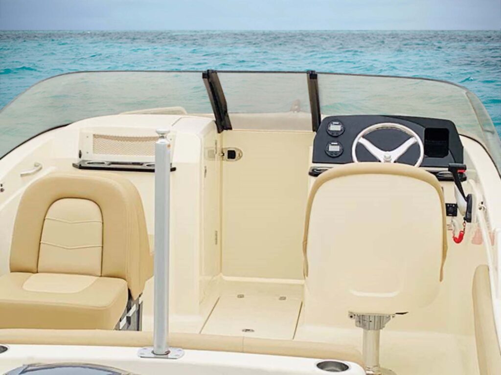 Scout-215 Dorado-Peconic-Marine-02